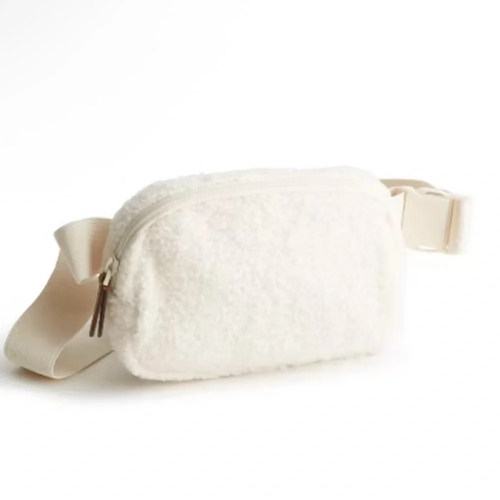 Vera‎ Bradley Women's Antique White Fleece Woodward Small Belt Bag
